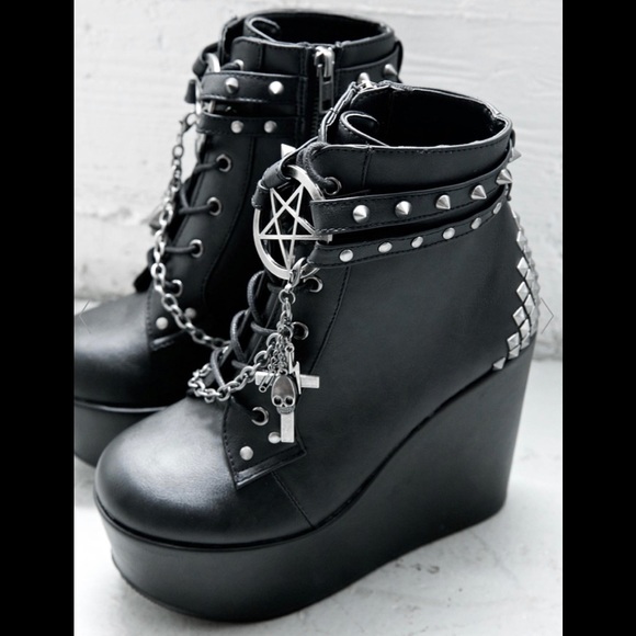 Demonia Shoes - Sold - Demonia wedge bootie